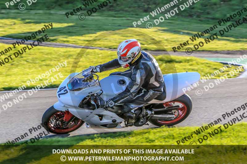 cadwell no limits trackday;cadwell park;cadwell park photographs;cadwell trackday photographs;enduro digital images;event digital images;eventdigitalimages;no limits trackdays;peter wileman photography;racing digital images;trackday digital images;trackday photos